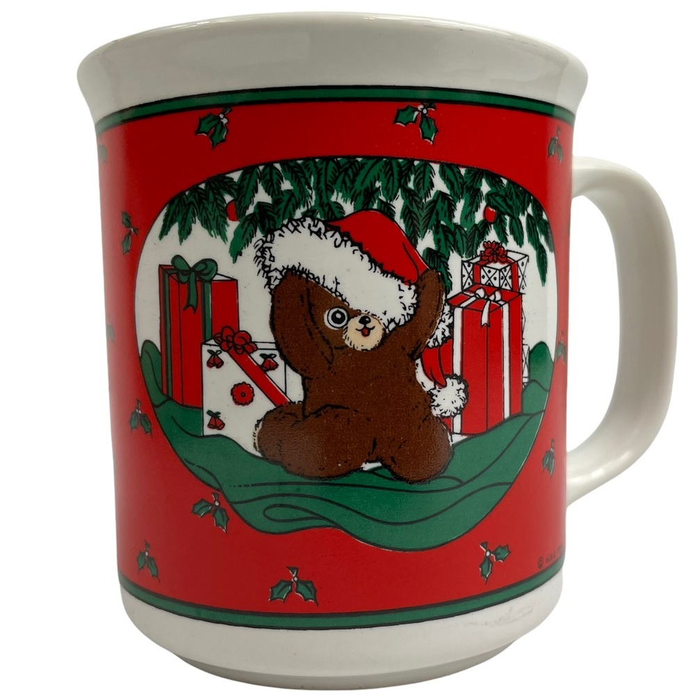 Vintage 1989 House Of Lloyd Christmas Coffee Cup Mug Santa Bear Gifts Tree Holly